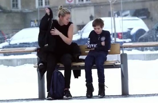 L'action d'une ONG pour sensibiliser aux enfants syriens