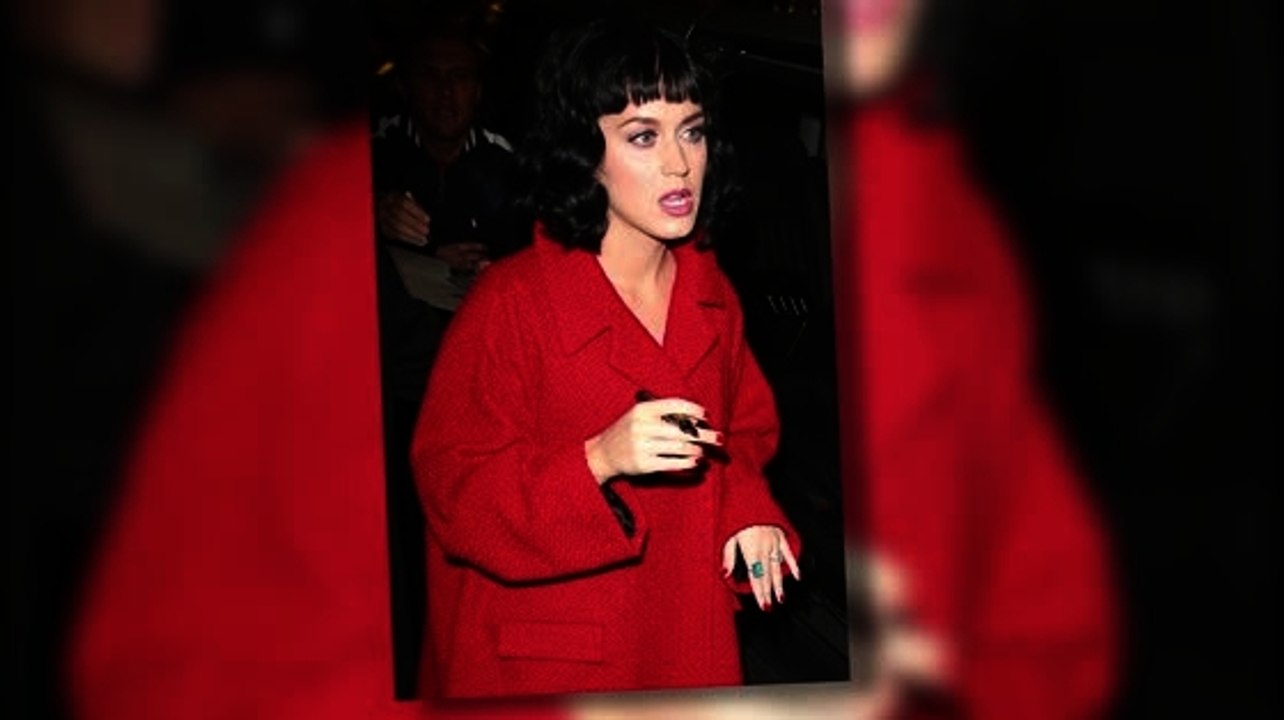 Trug Katy Perry einen Verlobungsring zu den Elle Style Awards?