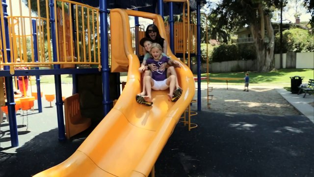 America's Got Talent 2013 - Season 8 - 017 - Angela Hoover - Celebrity Impressionist Mocks Christina Aguilera & Heidi Klum