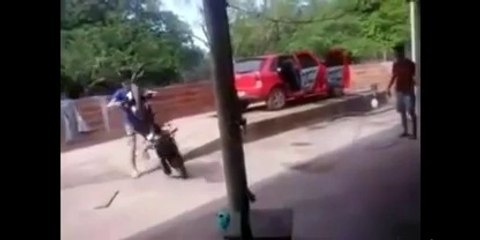 Stunt De Débutant Dans Un Garage