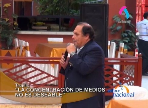 “La concentración de medios de comunicación no es deseable” así opinó el director de IPYS, Ricardo Uceda, durante un taller de capacitación de periodistas.