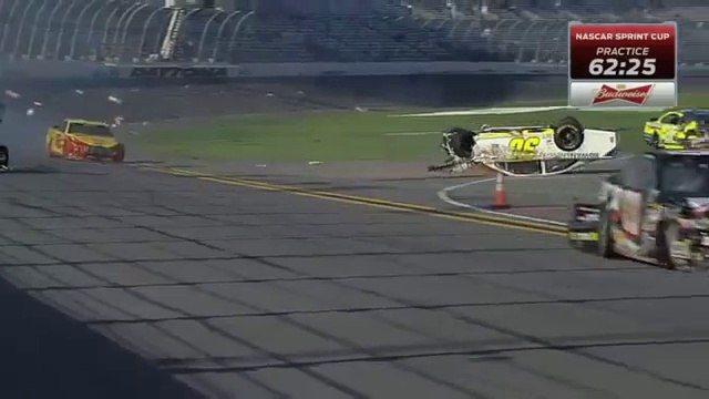 Nascar 2014 Daytona Essais Kligerman Huge crash big one