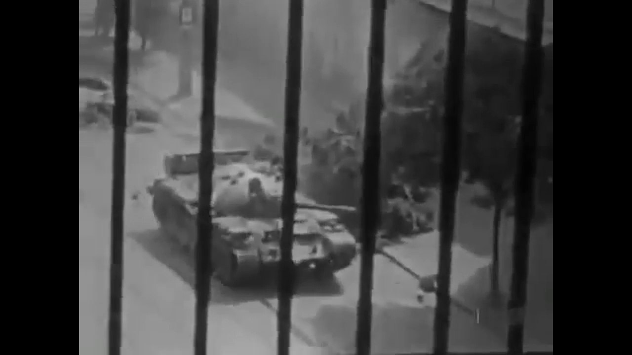 While my guitar gently weeps -fingerstyle. Tablature included