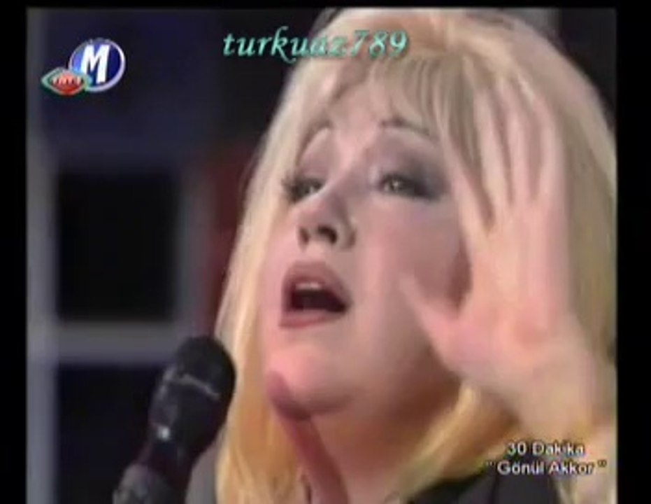 Gönül AKKOR-Çocukluğum (Böylemiydik Ah Böylemiydim Ben)
