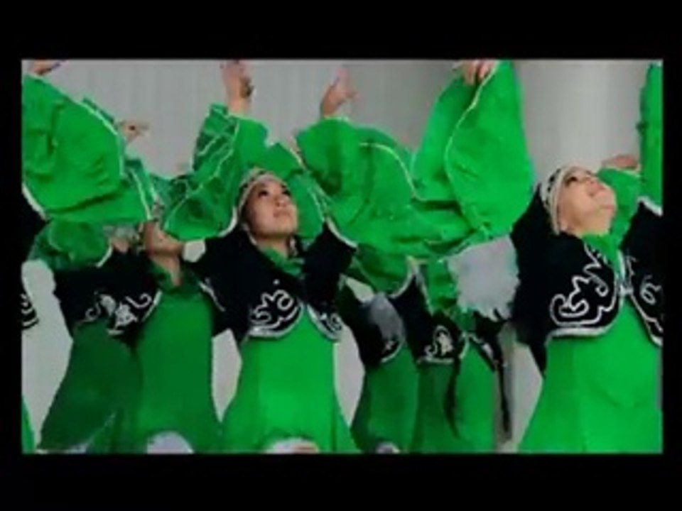 Beautiful Kyrgyz dance