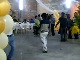 Videos de Risa: El bailarín eléctrico (tepillao.com)