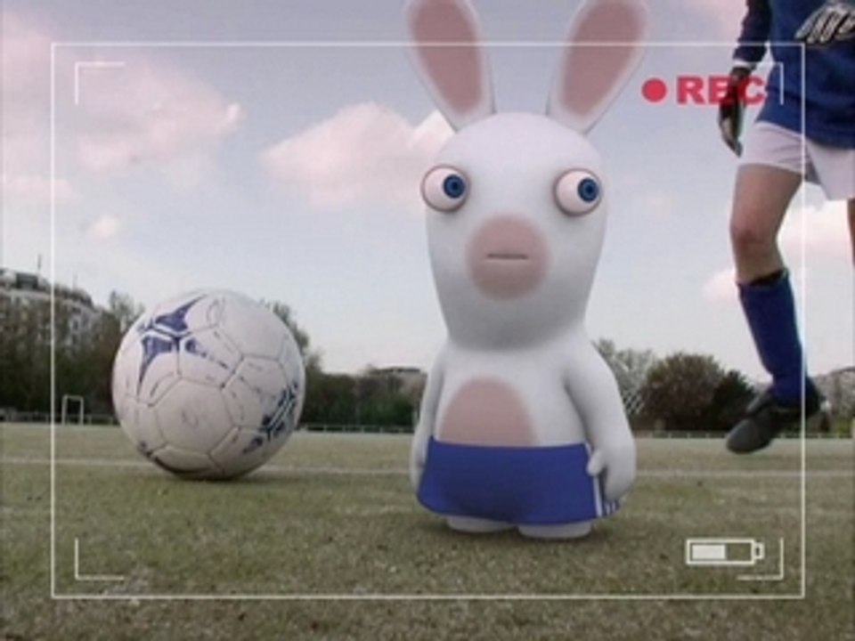 640X480_BUNNIES_PlaySoccer