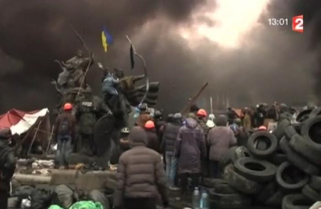Zap télé: Fragile trêve à Kiev... Facebook casse sa tirelire pour WhatsApp...