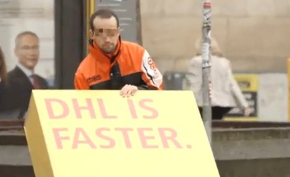 Quand DHL piège Fed Ex et UPS!! Qui c'est le meilleur...?