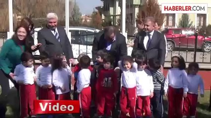 Bahçeşehir Kurumları 'Güvenli Okul' Bayraklarını Astı