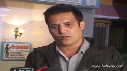 JIMMY SHERGIL PROMOTS DARR@ THE MALL OTS OF TMKUC