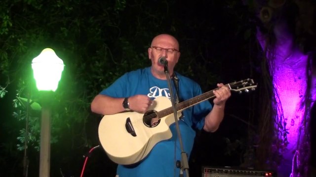 Λάκης Παπαδόπουλος Τα ήσυχα βράδια (19 Φεβρουαρίου 2014, Ρόδος, Ροδιακή Έπαυλη)