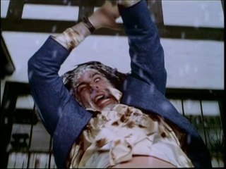 Bande Annonce - Maman, je m'occupe des méchants.