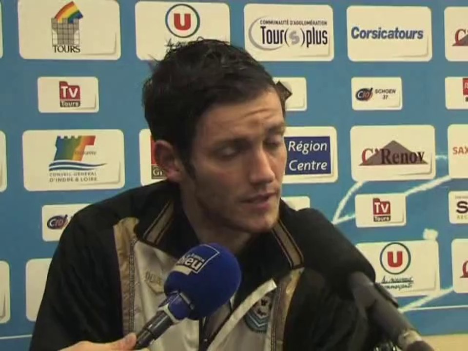 Tours FC - Dijon : "On a été solidaire" (B. Leroy)