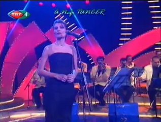 Gül YAZICI-Bilmem Niye Bir Bûseni Sen Çok Görüyorsun