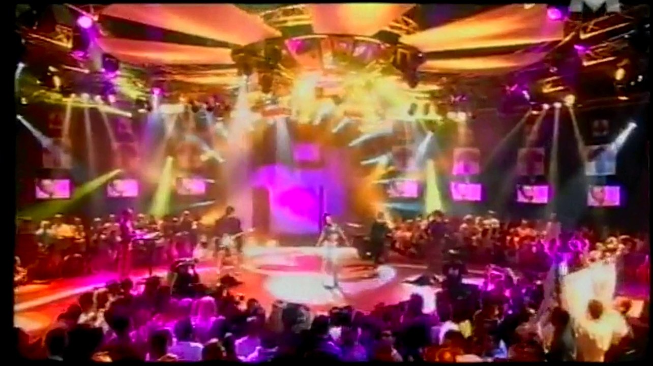 Alizée - L'Alize Live Le Grand Hit 12-28-2000 HQ Audio