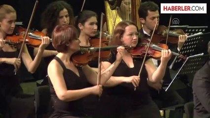 Bulgar piyanist Bozhanov, Antalya'da sahne aldı