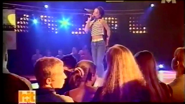 Alizée - Moi...Lolita Live M6 Hit Machine 09-16-2000 HQ Audio HD