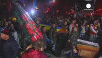 Kiev si ferma per onorare i morti degli scontri