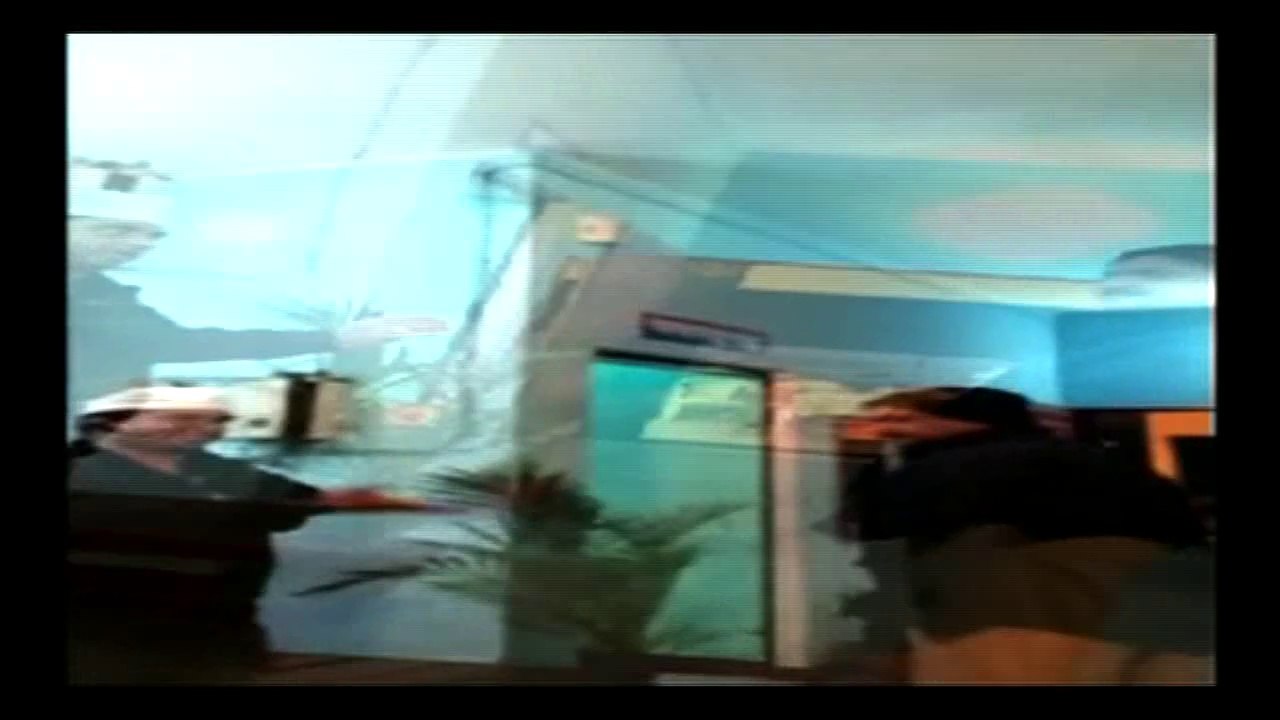 Kumar Vishwas uploads video of cop not registering FIR