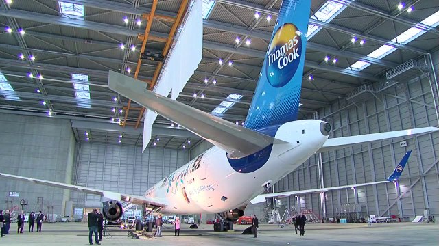 Enthüllung Ja zu FRA! Fan-Flieger von Condor