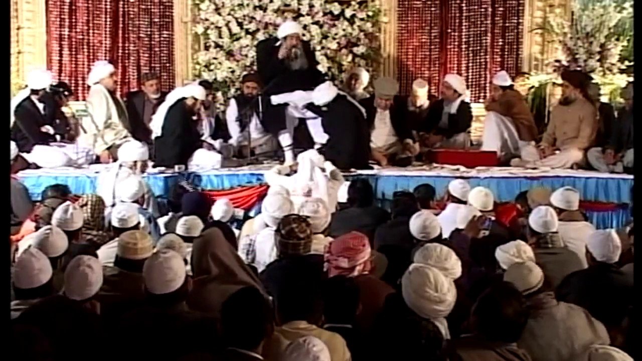 Ghustakh e Rasool_003