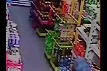 İngiltere'de soygunculara süpürgeyle direnen Türk