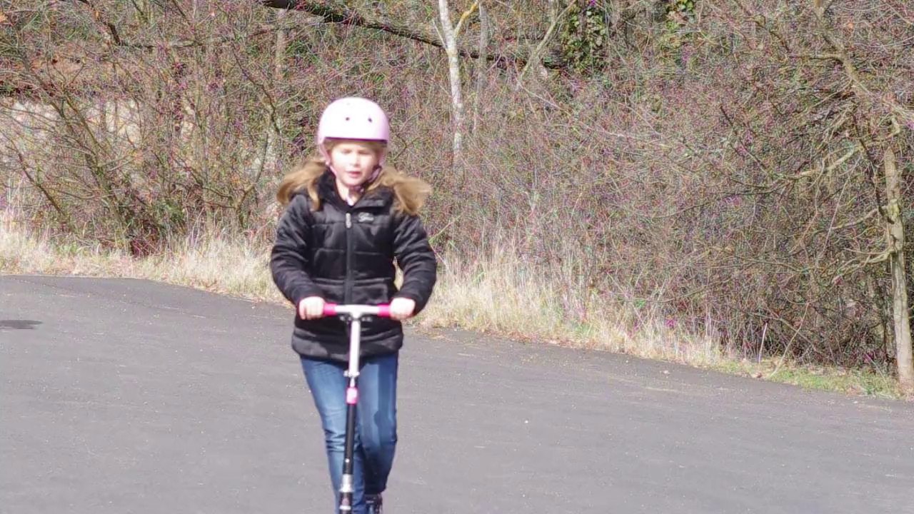 8 ans 1/2 - Trotinette 2/2