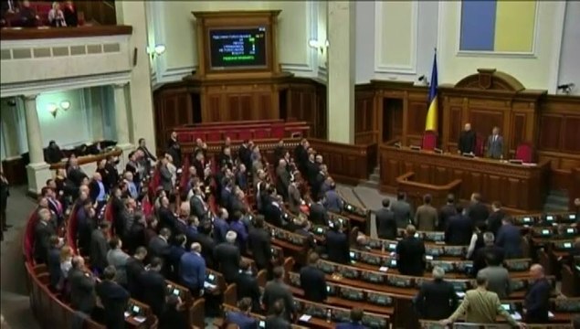 Les députés ukrainiens destituent le président Ianoukovitch