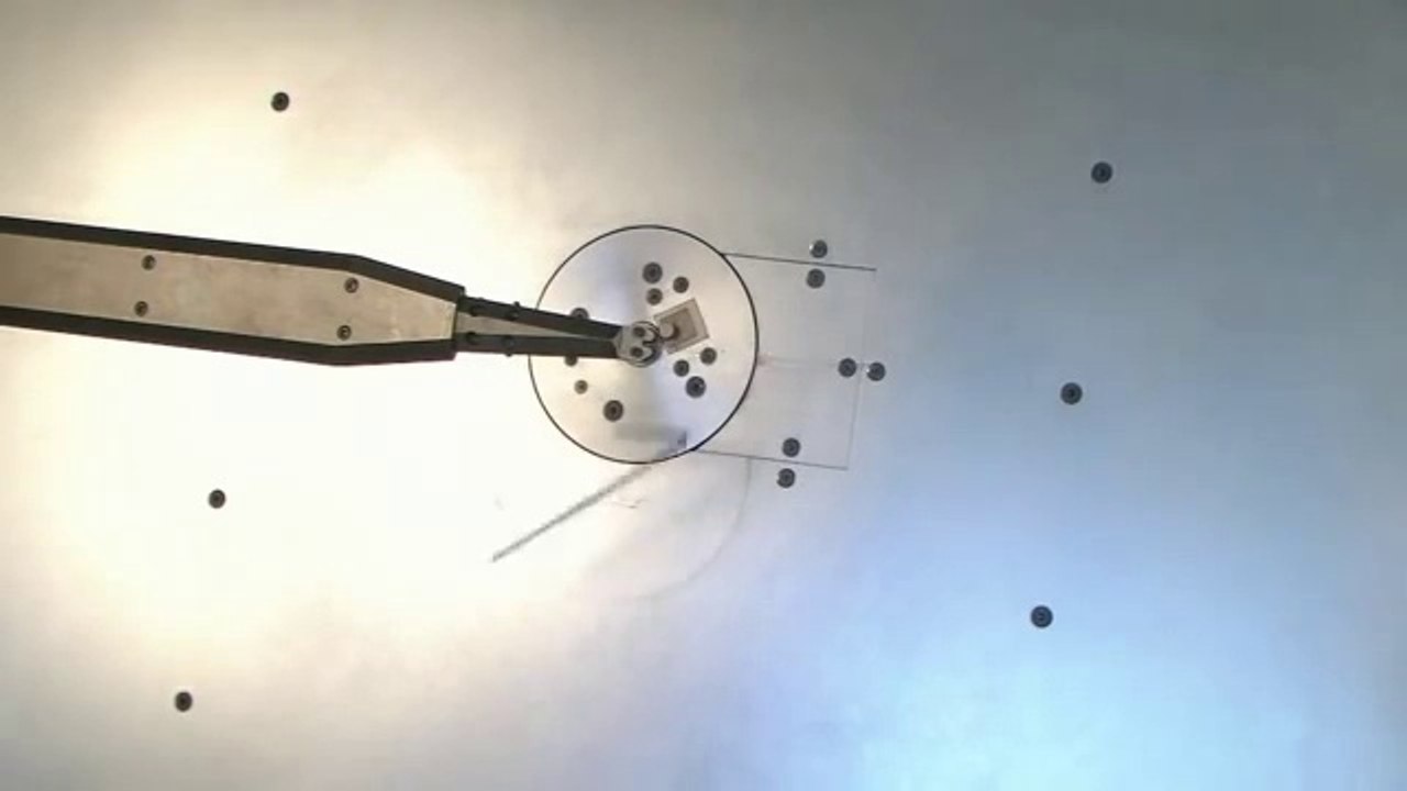 Cintreuse la plus rapide du monde : elle plie des fils métallique à une vitesse impressionnante!