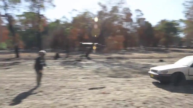 Un ado se fait écraser par une voiture... Taré!