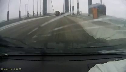 Un airbag de voiture qui se déclenche n'importe quand! Mauvaise surprise.