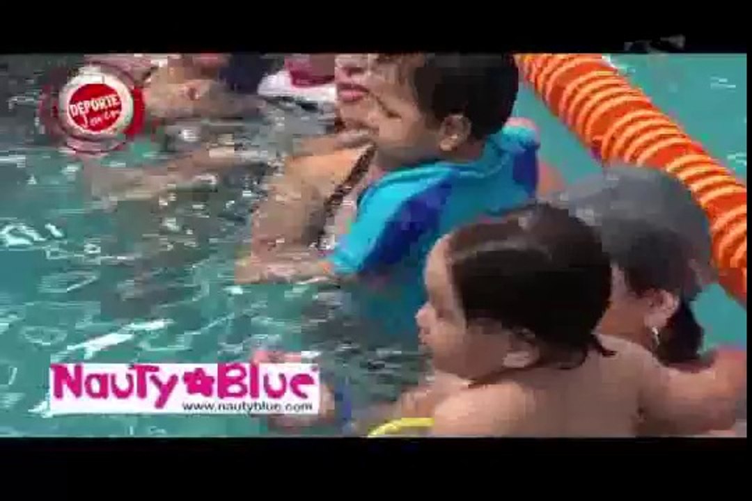 'Aqua Bebé': los centros de natación infantil aumentan su demanda este verano