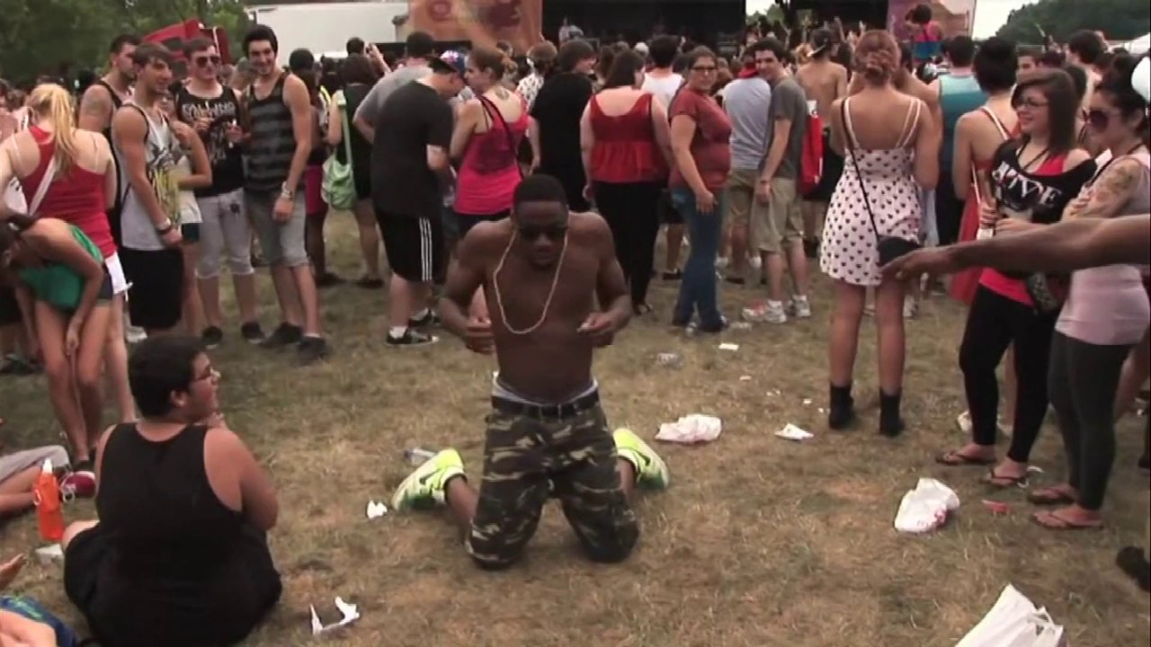 NJU dance crew warped tour