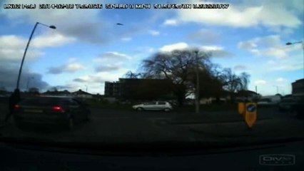 MOMENT road rage woman climbs on ROOF of car