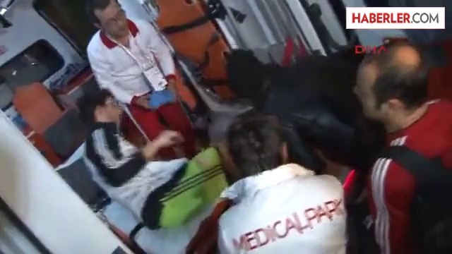 Beşiktaş'ta Cenk Gönen Sakatlandı