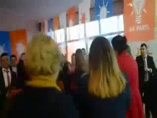 Sosyal medya bunu konuşuyor: AKP'lilerden çılgın parti!