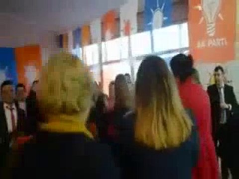 Sosyal medya bunu konuşuyor: AKP'lilerden çılgın parti!