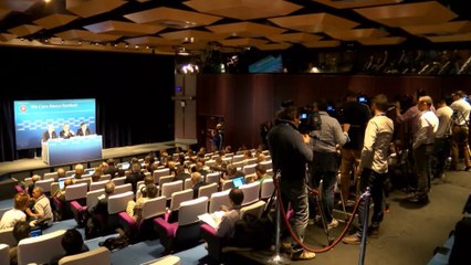 Platini quiere terminar con las sanciones derivadas por roja