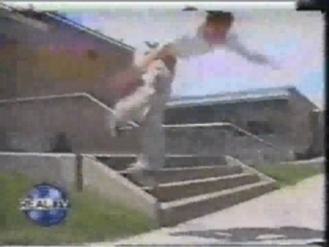 Jackass - horrible crash en skate