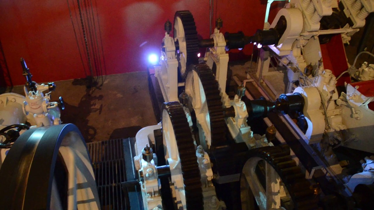 _DSC5551 Ile de la Réunion, St-Pierre Saga du Rhum,  ancienne machine