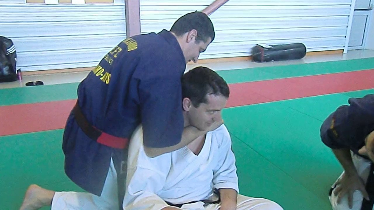 Explication et démonstration d'un KO sur VB 20 par Jean-Paul BINDEL, Hanshi