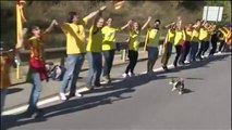 TV3 - Telenotícies migdia - 40 anys després reediten la història de Catalunya de la Pilarín Bay