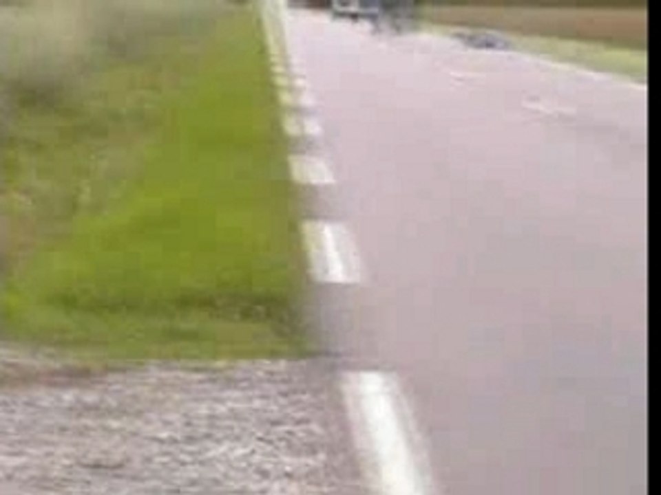 MOTO R1 CRASH