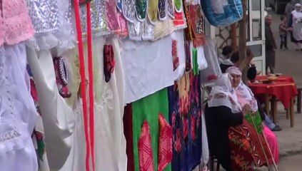 Una novia de blanco, hasta el rostro