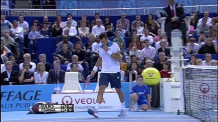 Tsonga come Hulk, rompe la pallina!