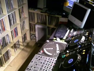 "Tech-Tonic by Ovi Valentino 026 - Part 2 - Guest Mix by Graham Davis