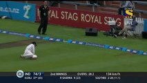 Funny Fielding In Cricket Test Match