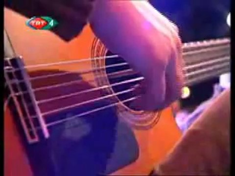 Ahu Sağlam Gitme aklım sende kalır