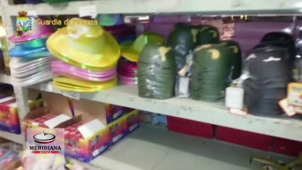 Carnevale Sicuro, GDF sequestra 2 mln di abiti e maschere pericolosi. 4 cinesi denunciati